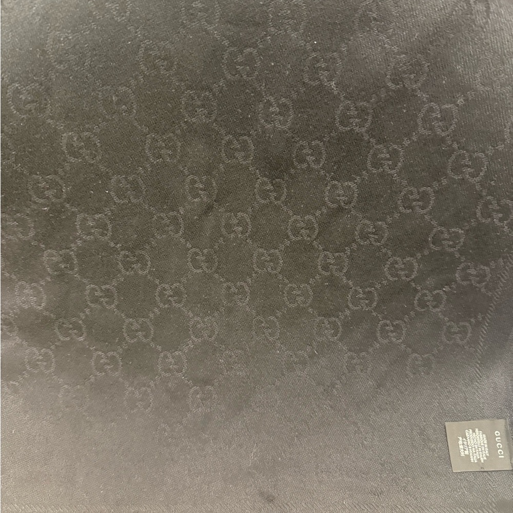 Gucci Black Monogram Scarf - Picture 4 of 6